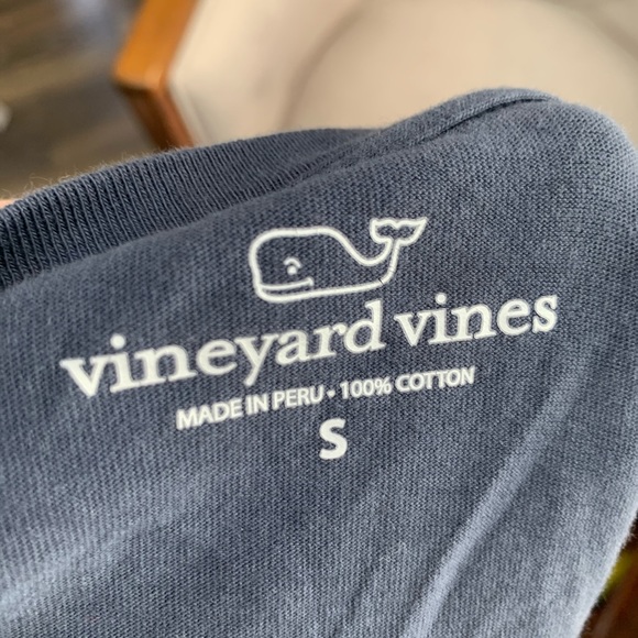 vineyard vine navy tshirt long sleeve - Picture 3 of 3